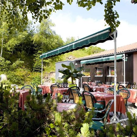 Hotel Restaurant La Tour Dunières Buitenkant foto