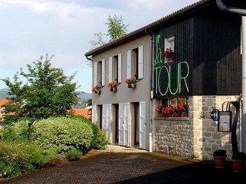 Hotel Restaurant La Tour Dunières Buitenkant foto